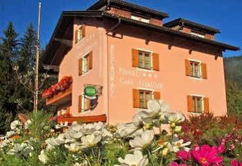 Hotel Ristorante Walter San Candido Exterior photo